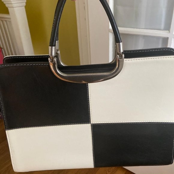 Flora Louis Leather Checkerboard Handbag Purse Excellent Black & White, Timeless - Picture 2 of 16